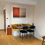 Apartment With Exclusive Terrace - Le Marais